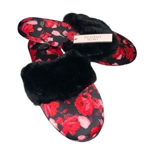 NWT Victoria Secret Signature Satin Slippers Black Red Rose Faux Fur Small 5/6